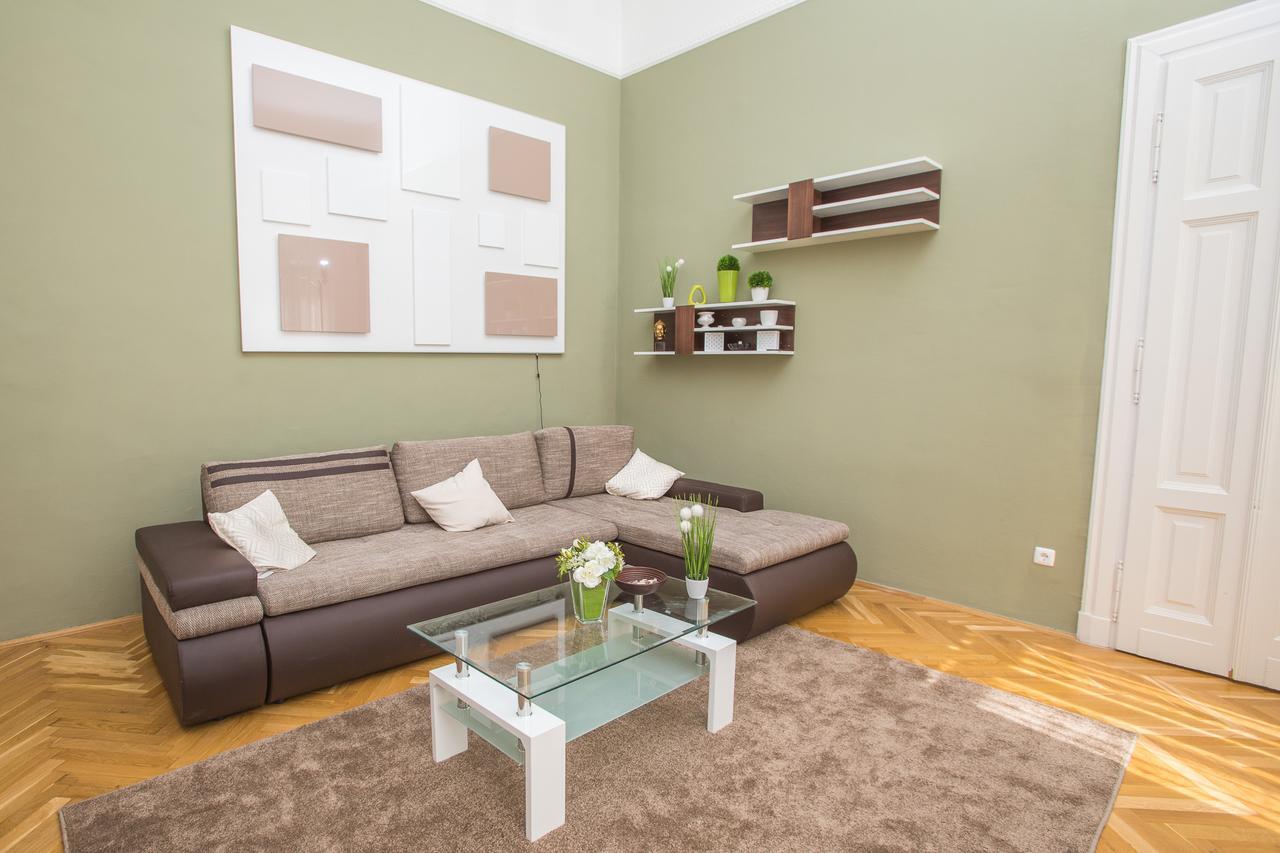 Novak Apartman Szeged Exteriör bild